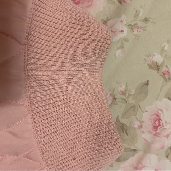 Figure Skate Embroidered Quilted Vest Pink Devon & Jones Size Medium - Picture 5 of 8